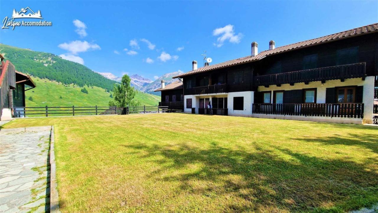 Chalet Rododendro Forest By Livigno Accomodation Eksteriør bilde