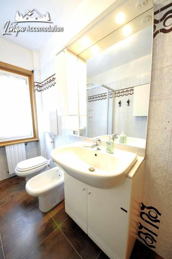 Chalet Rododendro Forest By Livigno Accomodation Eksteriør bilde
